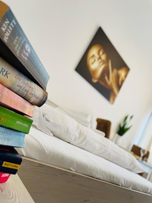 Fewo 20 - Appartement Im Rottalblick - Youngmodern Wohnen Mit Bademantelgang Zur Therme, Tv, Balkon Und Persoenlichem Gaesteempfang Von Astarte Estate Bad Griesbach  Bagian luar foto