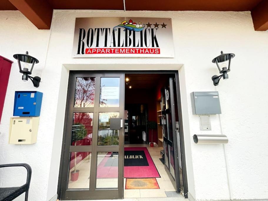 Fewo 20 - Appartement Im Rottalblick - Youngmodern Wohnen Mit Bademantelgang Zur Therme, Tv, Balkon Und Persoenlichem Gaesteempfang Von Astarte Estate Bad Griesbach  Bagian luar foto
