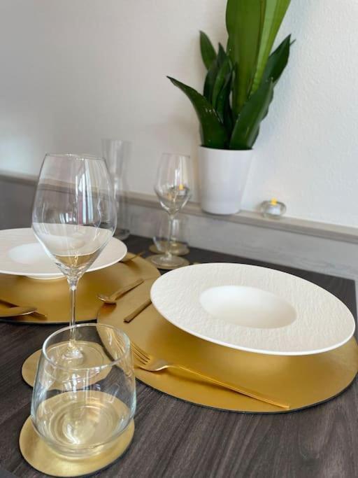 Fewo 20 - Appartement Im Rottalblick - Youngmodern Wohnen Mit Bademantelgang Zur Therme, Tv, Balkon Und Persoenlichem Gaesteempfang Von Astarte Estate Bad Griesbach  Bagian luar foto