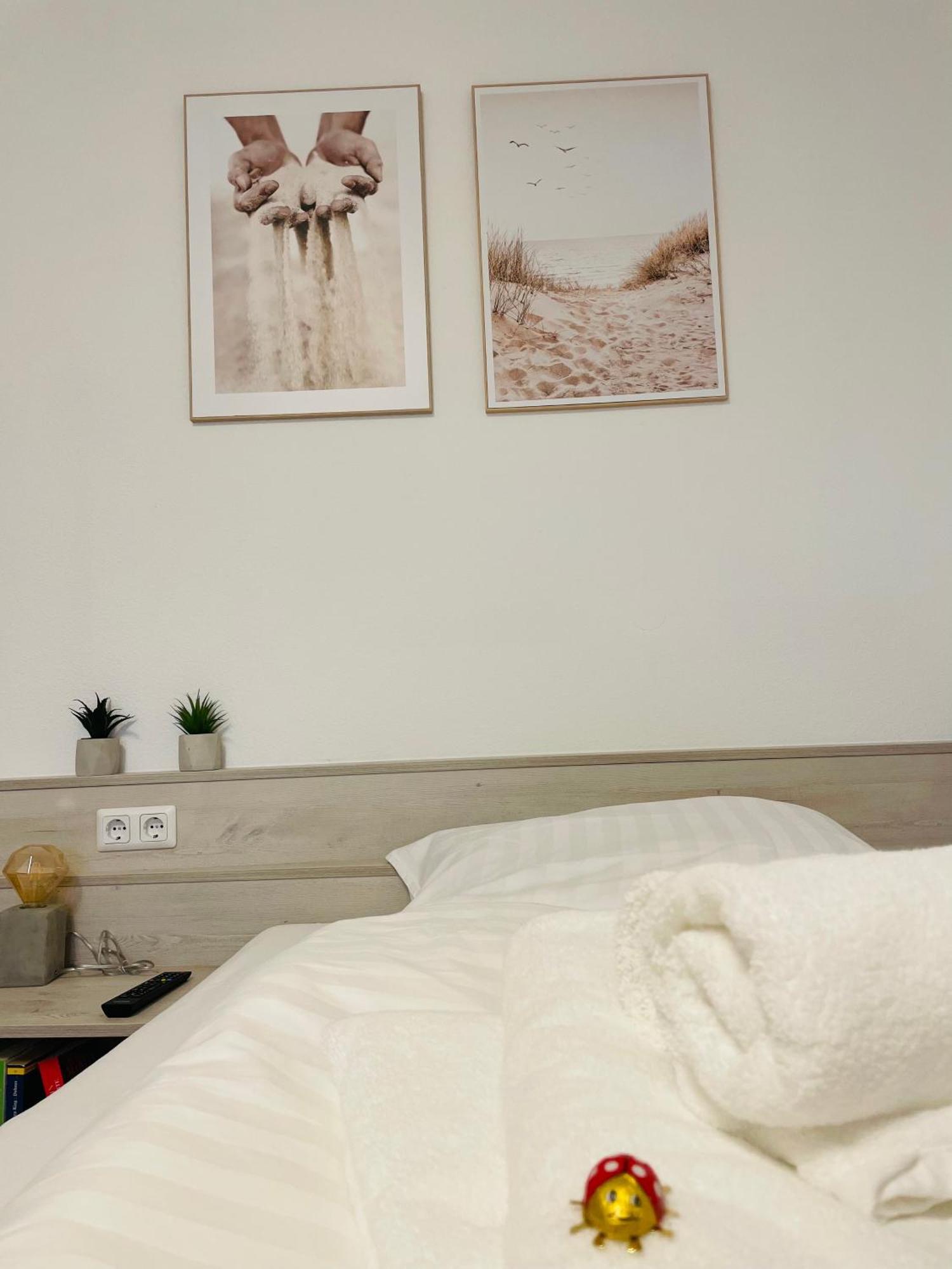 Fewo 20 - Appartement Im Rottalblick - Youngmodern Wohnen Mit Bademantelgang Zur Therme, Tv, Balkon Und Persoenlichem Gaesteempfang Von Astarte Estate Bad Griesbach  Bagian luar foto